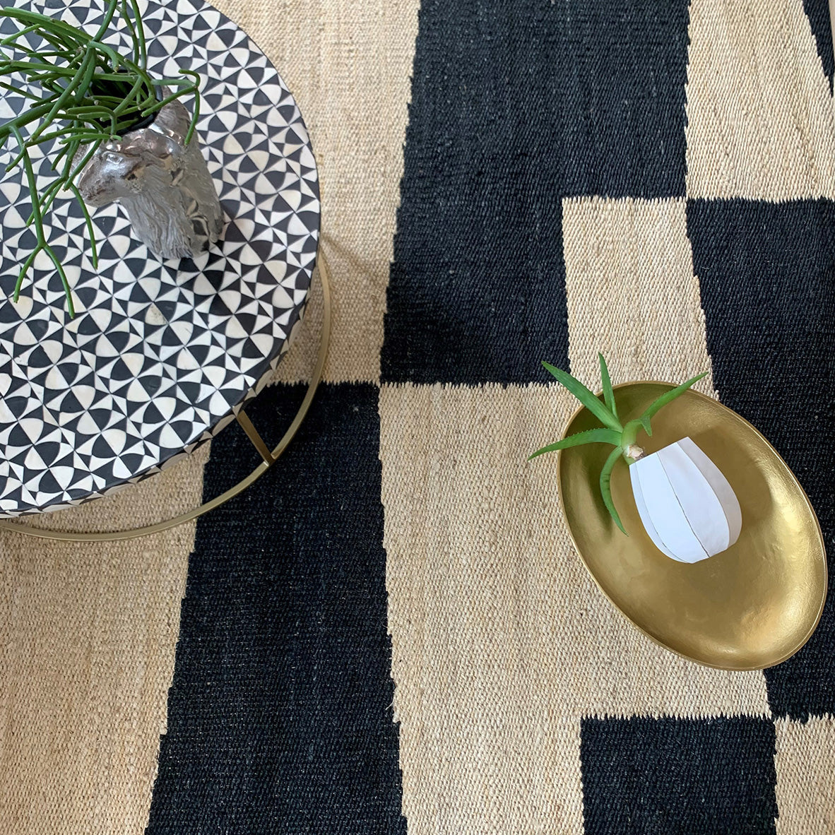 Jute Soumak Rug with Embroidery - Squares - Natural / Black