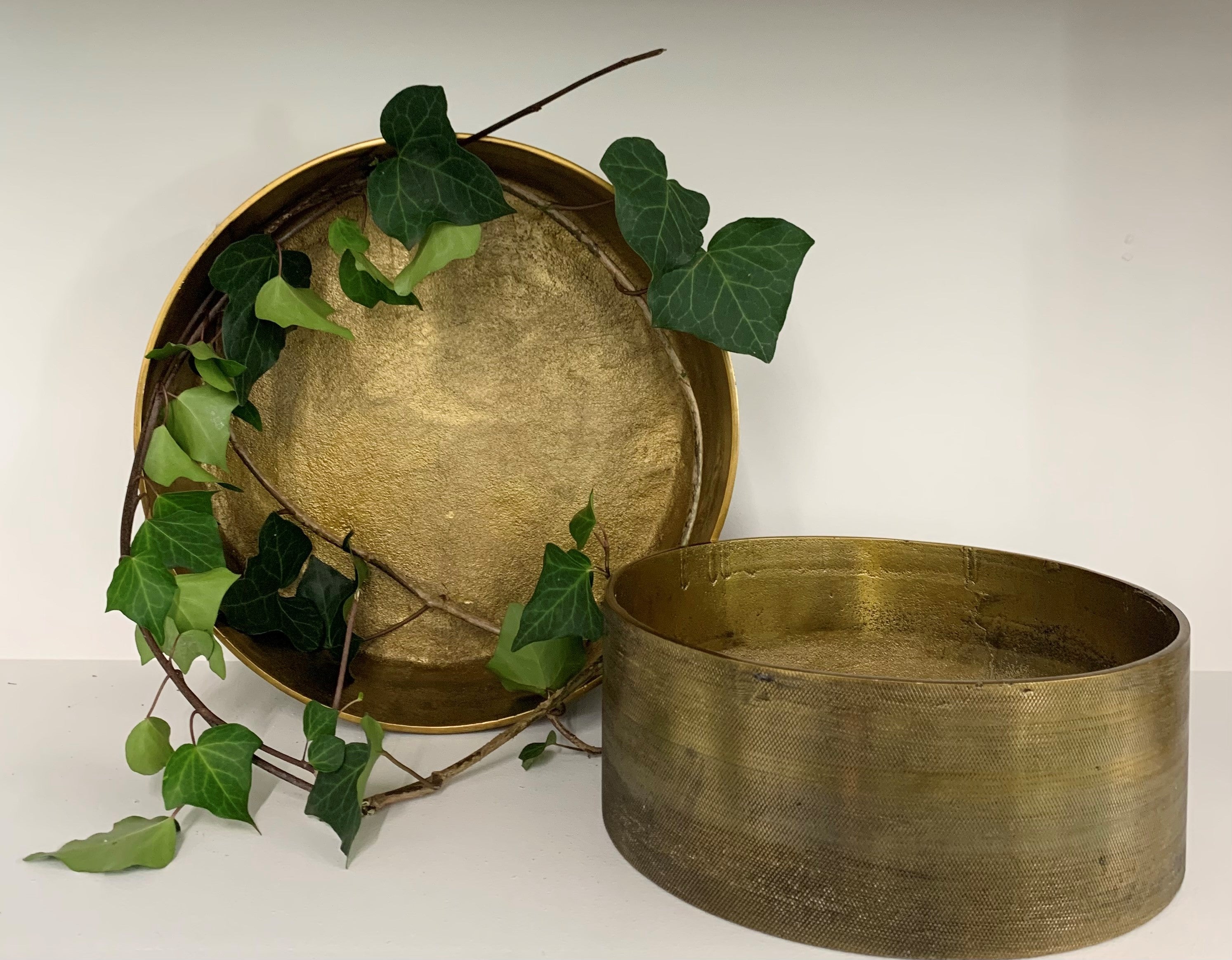 Round Tray - Large - Antique Gold